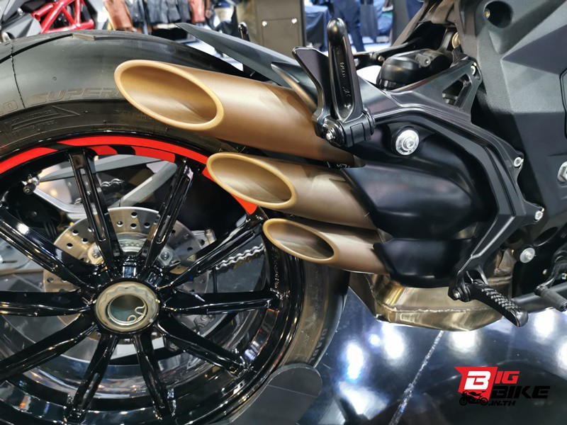 MV Agusta Brutale 800 RR Pirelli